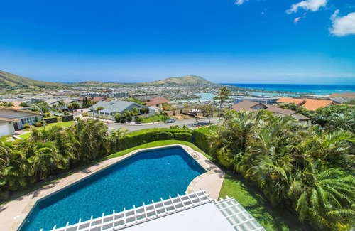 Hawaii Kai House | Mahina Kai: Large Tropical Modern Home w/Pool, Ocean/Koko Head Views, & A/C