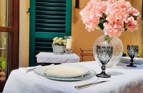 Prato Apartment | Maila Apartments 25min from Florence
