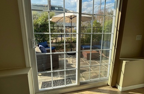 Mystic - New London House | MAIN BEACH ACCESS in GLP! Charming 3-Bedroom House with AC!