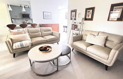 Mount Pleasant Condo | Main level 2 bedroom condo on Shem Creek in the heart of Mt. Pleasant