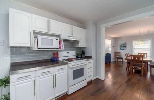 Bemus Point House | Main St Bemus-HOT TUB-1 Block from Lake