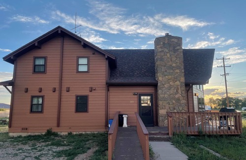 Fort Garland Cabin | Main Street Cabin near Sand Dunes - Fort Garland