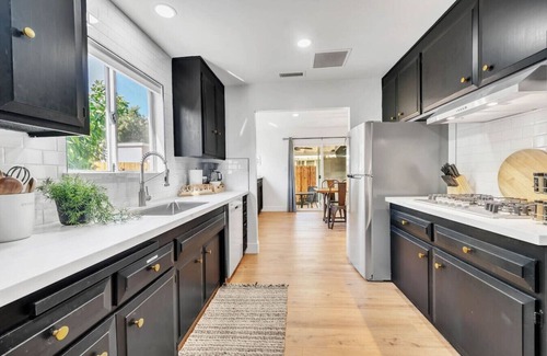 Roseville House | Main Street Retreat in Roseville