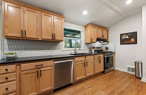 Baker City House | Main Street Retreat, 2 Bdrm, 2 Bath Home, Firepit!