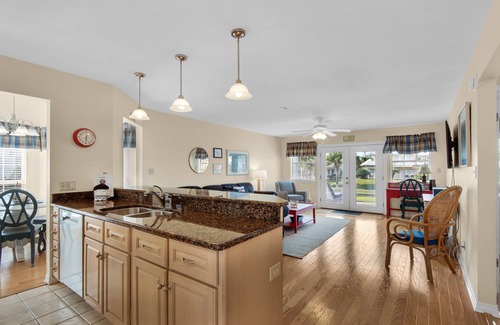 Miramar Beach Cottage | Mainsail Cottage 3 bedroom, 2.5 bath