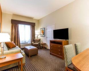 Stanley Hotel | MainStay Suites Stanley
