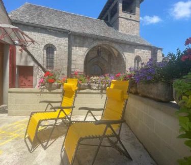 Saint-Symphorien-de-Thenieres Apartment | Maison La vie de l'Aubrac - Gîte Lo Bel Peis