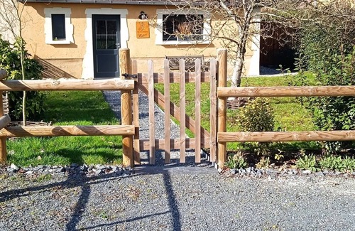 Mulsanne House | Maison à la Campagne "des Anes et des Fleurs"