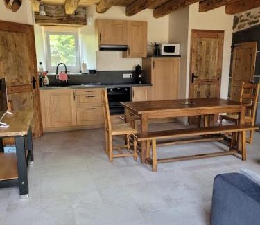 Alleuze House | Maison à la campagne 4 à 9 personnes