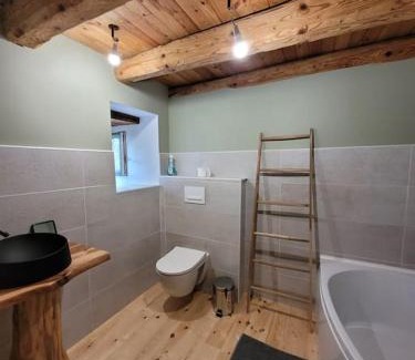 Alleuze House | Maison à la campagne 4 à 9 personnes