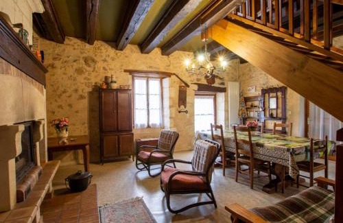 Saint-Front-la-Riviere House | Maison à la campagne avec 2 chambres, Wifi, parking, animaux acceptés - FR-1-616-117