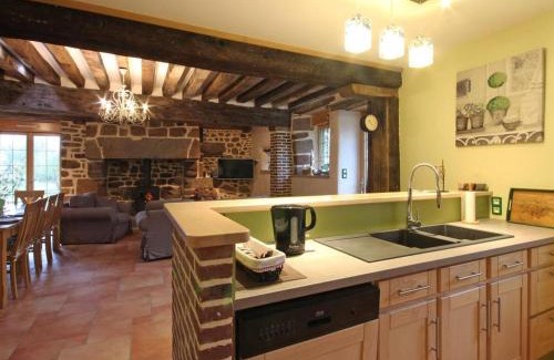 La Baroche-sous-Luce House | Maison écologique du XVe siècle avec jardin clos et WIFI à La Baroche - FR-1-497-7