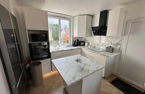 Savigny-sur-Orge House | Maison 1 chambre Jacuzzi Privé