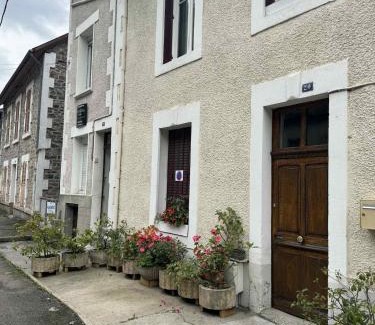 Tulle House | Maison 3CH, Jardin, 8 pers - parking gratuit