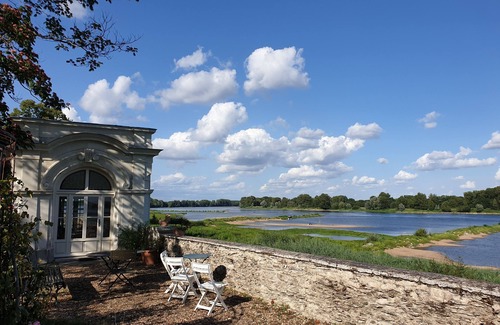 Bouchemaine House | Maison 6 Personnes Dans un Jardin en Bord de Loire Dans le Village de La Pointe
