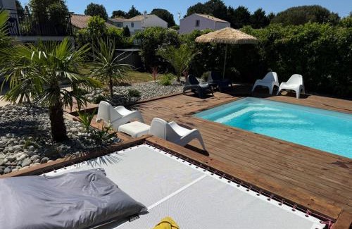 Saint-Palais-sur-Mer Villa | Maison 8/10 pers/piscine chauffée/St Palais sur Mer