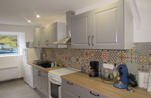 Saint-Genes-Champespe House | Maison 8 Personnes Entièrement Rénovée au Pied du Sancy