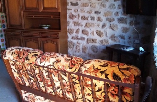 Craponne-sur-Arzon House | Maison a la Campagne