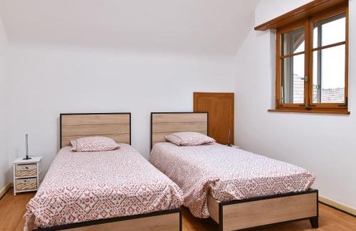 Oberentzen House | Maison Alsacienne Confortable près de Colmar - Jardin, Parking, Équipements Bébé - FR-1-744-40