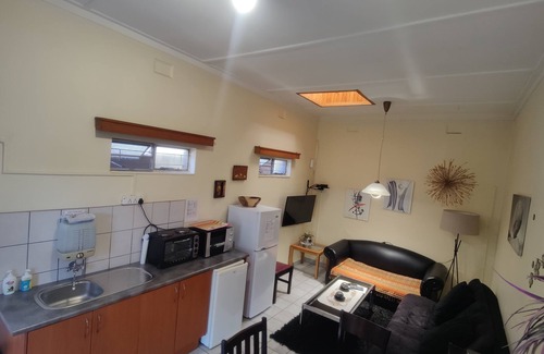 Klein Windhoek Hotel | Maison Ambre Guesthouse