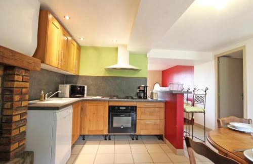 Tinchebray-Bocage House | Maison ancienne avec insert et animaux autorisés - FR-1-497-141