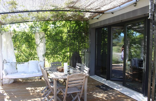 Nans-les-Pins Cottage | Maison Atelier Swimming pool & private Pure Countryside spa in the heart of an old orchard.