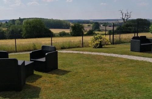 Fredille House | Maison au cœur du Berry : tranquillité, jeux pour enfants et proche Château de Valençay et Zoo de Beauval - FR-1-591-235