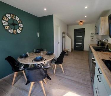 Le Bourg-d'Oisans Apartment | Maison au coeur des montagnes de l'Oisans