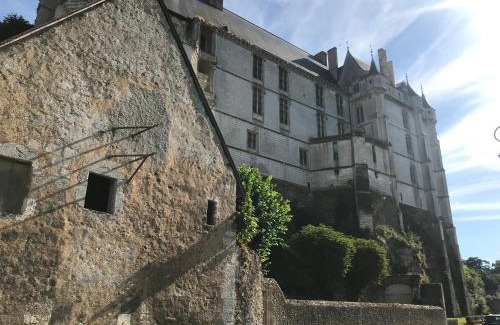 Chateaudun House | Maison au pied du château