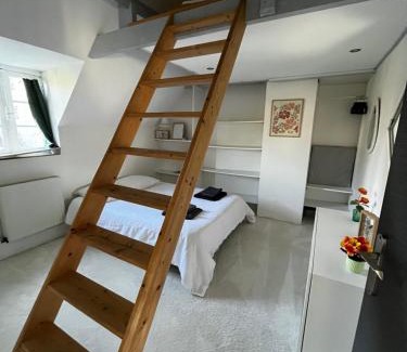 Dives-sur-Mer House | Maison avec cheminée ancienne - Proche Cabourg