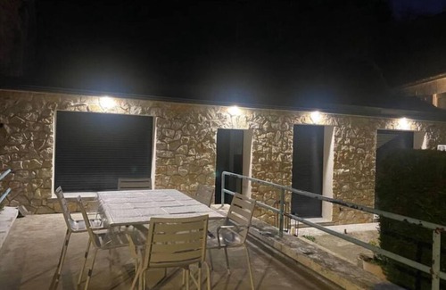 Champagne-sur-Oise House | Maison Avec Terrasse Dans le Vexin