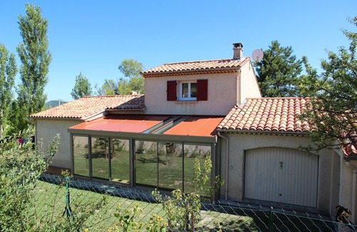 Cruis Villa | Maison Avec Grand Jardin et Piscine
