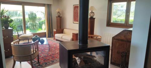 Reignier-Esery House | Maison avec jardin clôturé à Reignier-Esery