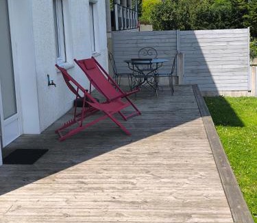 Saint-Martin-en-Campagne Apartment | Maison avec vue mer