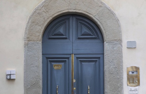 Prato Apartment | Maison B, elegant one-bedroom apartment in the heart of Prato