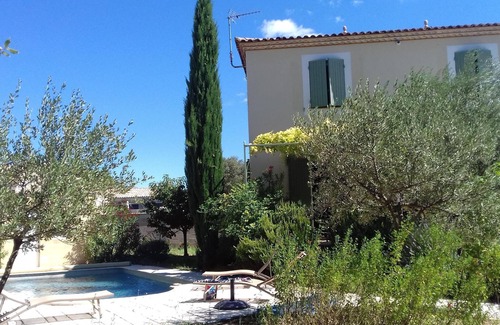Argilliers House | MAISON BASTIDE AIR-CONDITIONED PRIVATE POOL GARDEN FENCE (PONT DU GARD UZES)