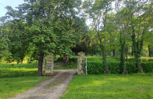 Castillonnes House | Maison bastide Périgord