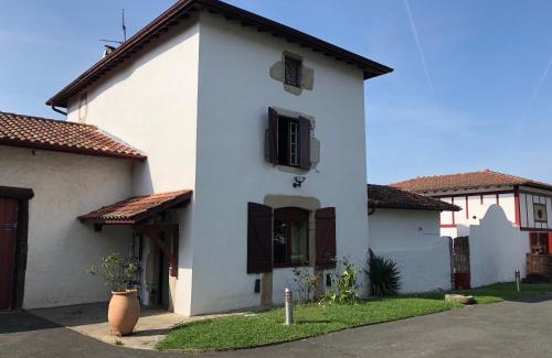 Behobie House | Maison Beltzenia