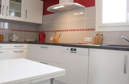 La Cotiniere House | Maison bord de mer à la Cotinière, 3 chambres, terrasse et parking, 6 couchages - FR-1-246A-101