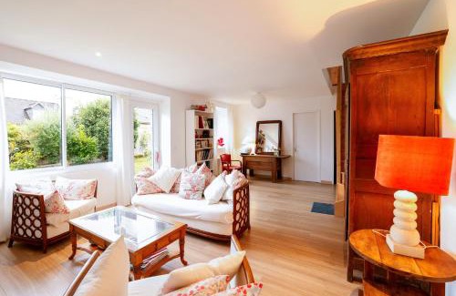 Huelgoat House | Maison Bretonne Calme Centre Ville