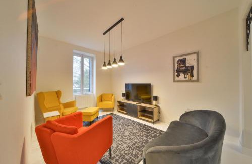 Vierzon Apartment | Maison By Logis - Appartement T4 - La Maison d'Hestia