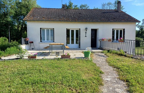 Egleny House | Maison Calme à la Campagne