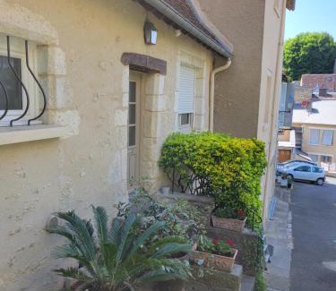 Le Blanc House | Maison calme au pied du Chateau