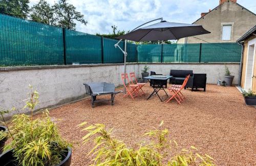 Ardentes House | Maison calme et charmante au cœur du Berry, près des sites historiques, avec jardin privatif et parking. - FR-1-591-585