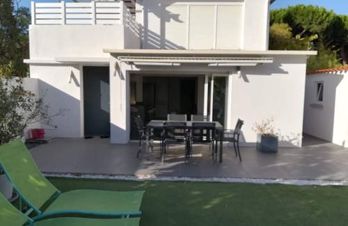 Mediterranee House | Maison Canet Plage large south facing garden classified furnished with 3 star tourism