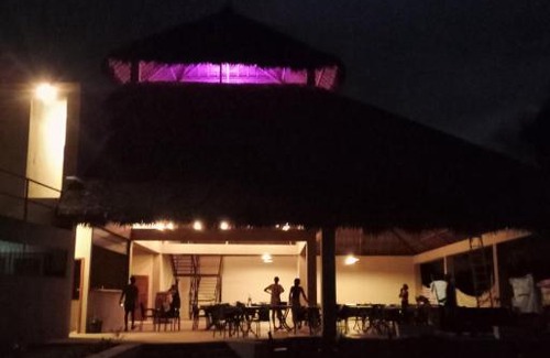 Andilana Hotel | Maison carrée