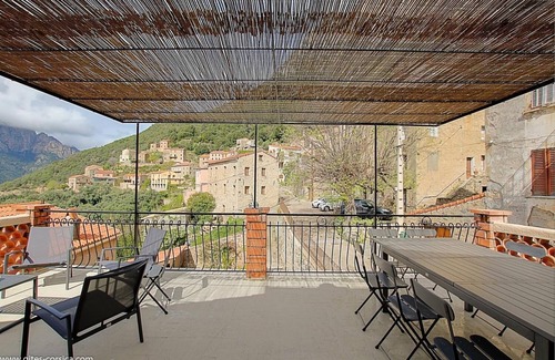Ota House | Maison Centre Village OTA 4 Personnes