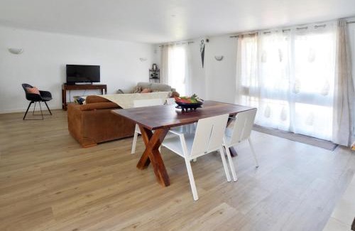 Ferolles-Attilly House | Maison chaleureuse à Férolles-Attilly