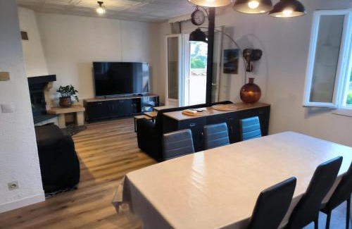 Mezzavia House | Maison chaleureuse à Ajaccio avec vue sur le jardin