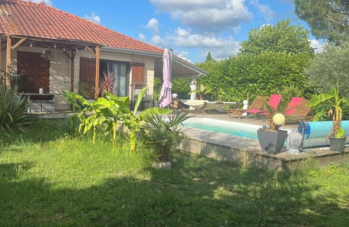 Saint-Loubes House | Maison Chaleureuse Avec Piscine Proche de Bordeaux